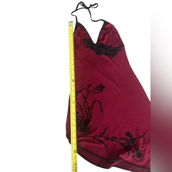 Beautiful deep red asymmetrical dress - Picture 7 of 8